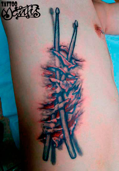 Tatuajes biomecanicos de Tattoo Mantis